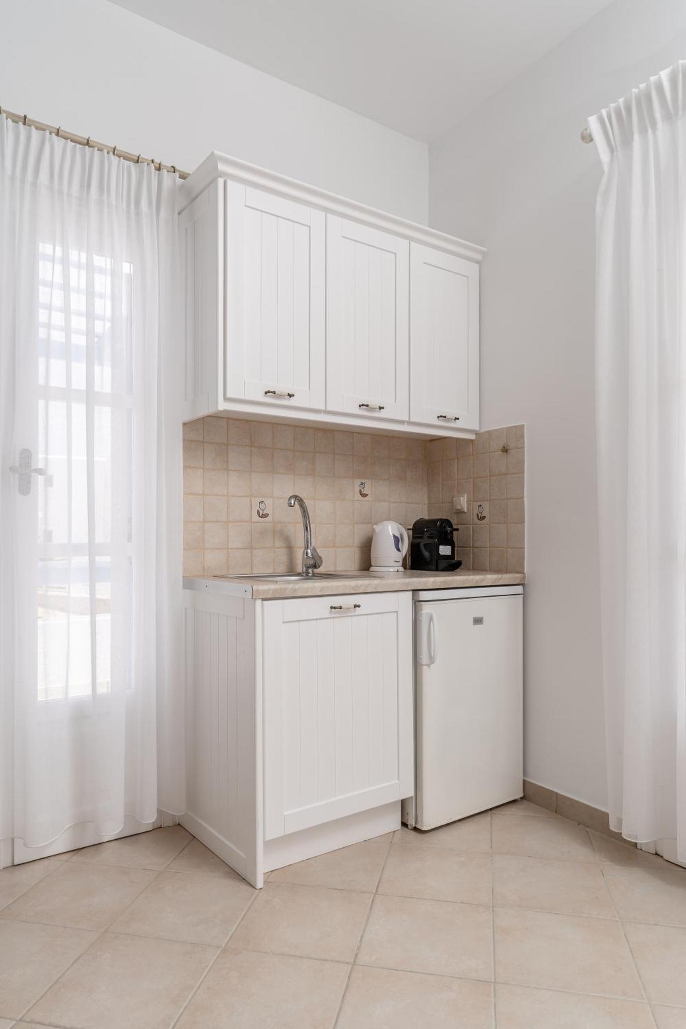 קופוניסיה Niriides Boutique Apartments מראה חיצוני תמונה